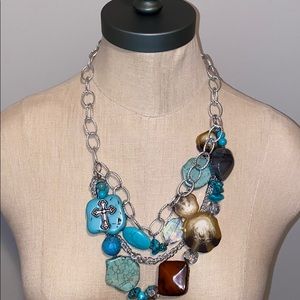 Beautiful Boutique Silver Necklace